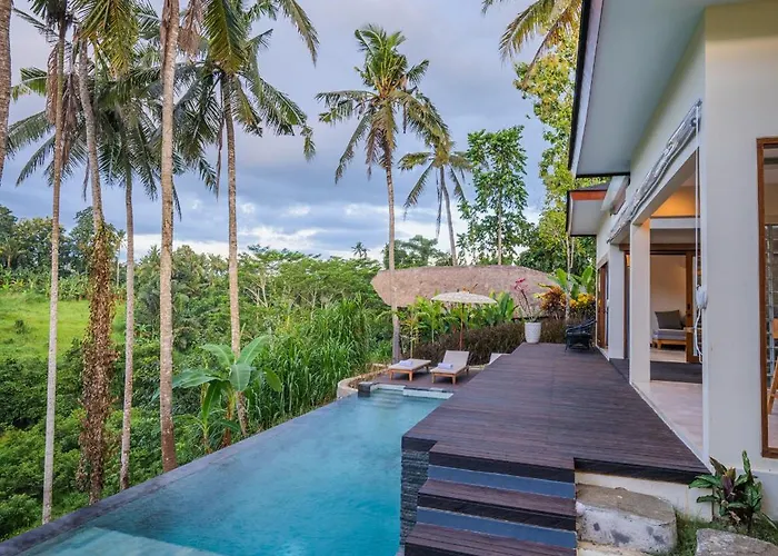 Eveuss Waterfall Retreat