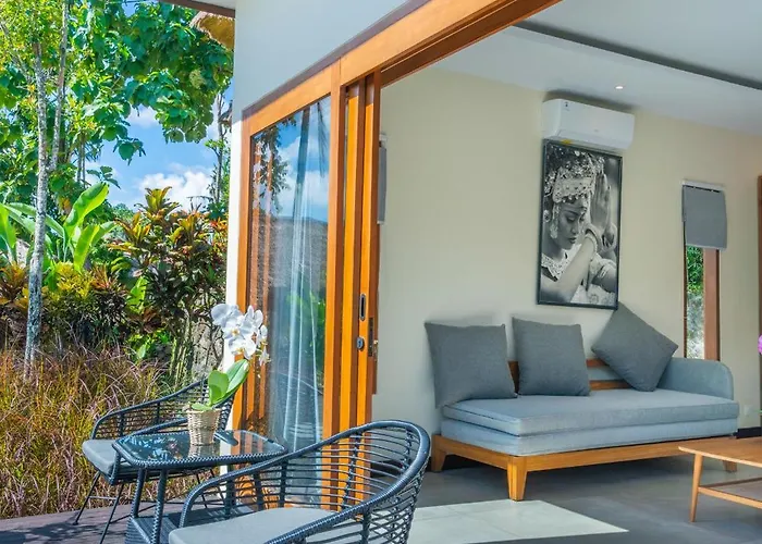 Eveuss Waterfall Retreat 3*